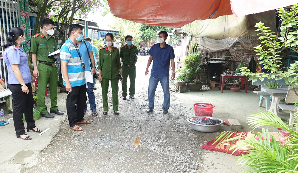An Giang tạm giữ đối tượng đâm 3 người hàng xóm thương vong