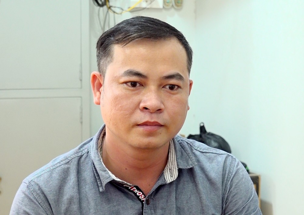 Tạm giữ 2 đối tượng tổ chức đưa 16 người xuất cảnh trái phép sang Campuchia