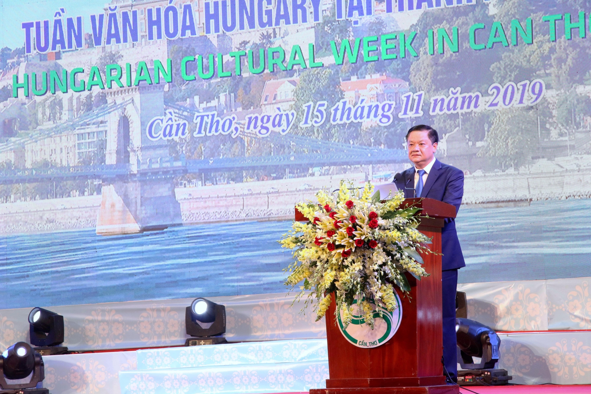Nhiều hoạt động đặc sắc trong tuần văn hóa Hungary lần đầu tiên ở Cần Thơ nhieu hoat dong dac sac trong tuan van hoa hungary lan dau tien dien ra tai can tho