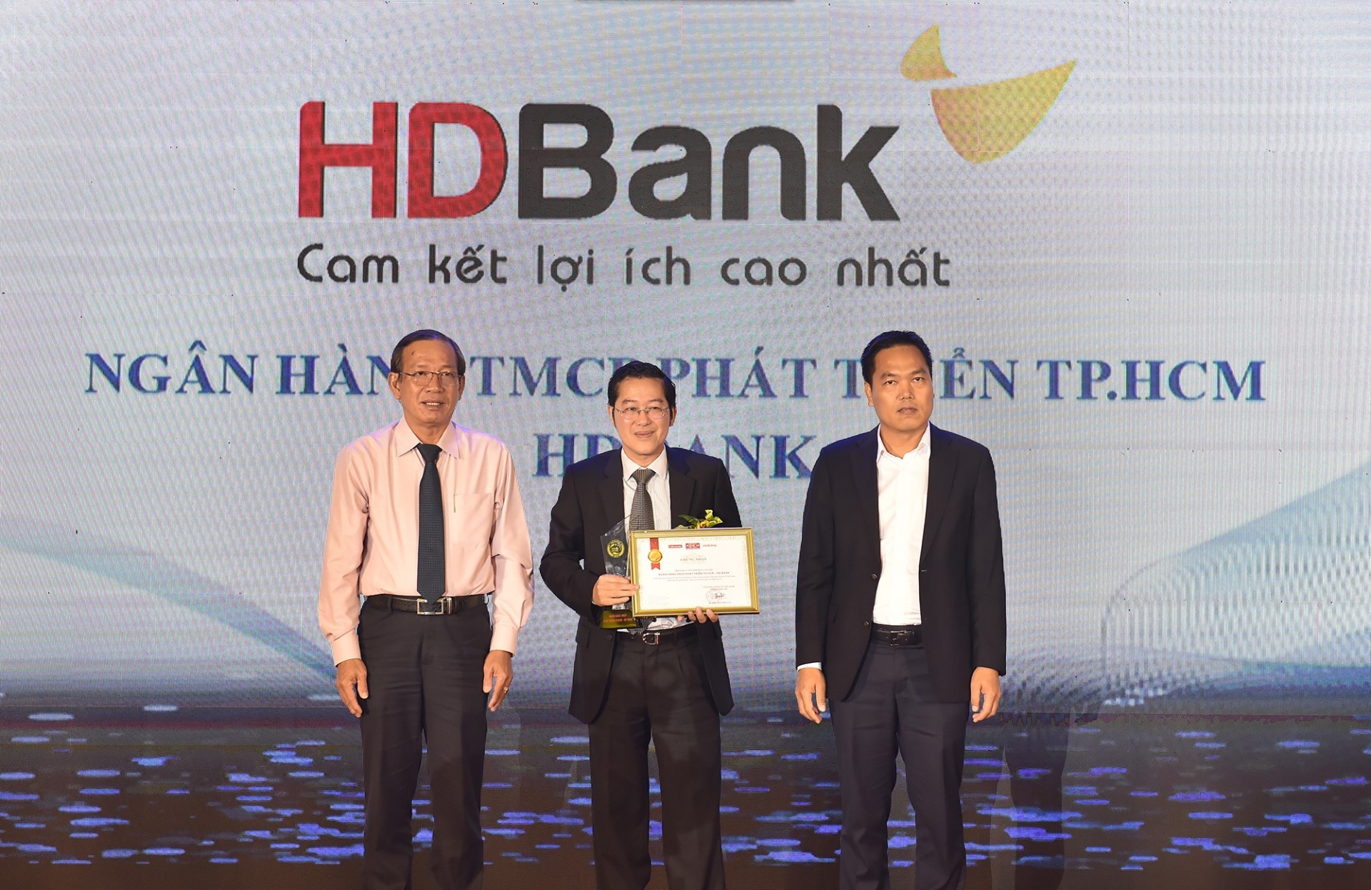 hdbank tiep tuc nhan giai ngan hang tai tro tin dung xanh tot nhat