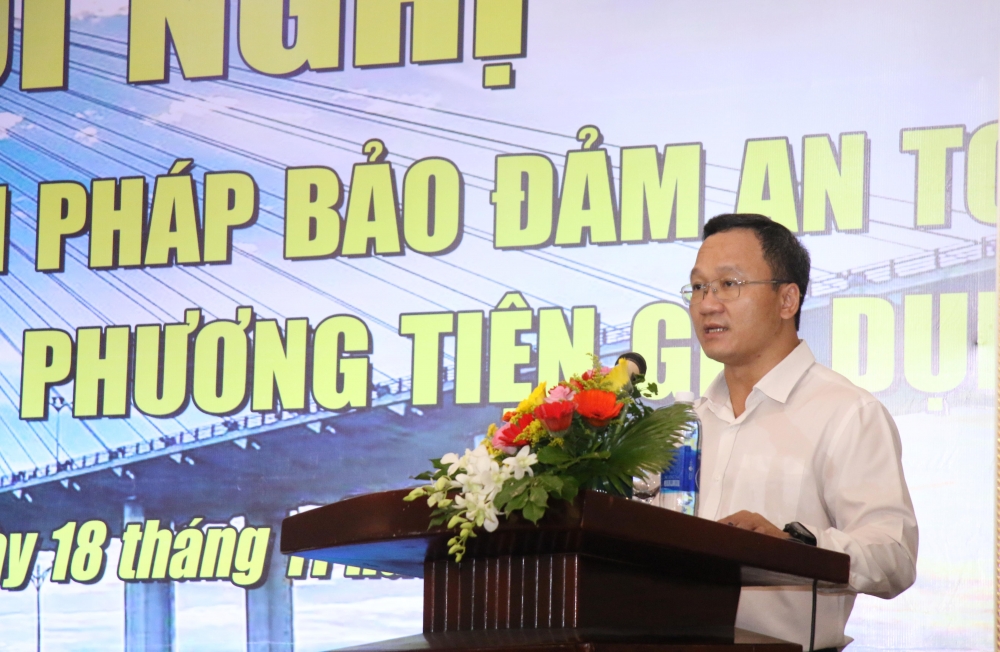 Bàn giải pháp đảm bảo trật tự an toàn giao thông đường thủy nội địa