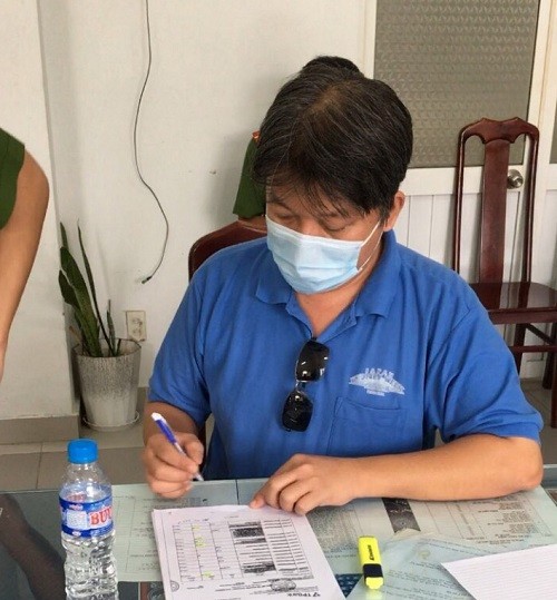 Tham ô tài sản, Giám đốc công ty bảo hiểm bị bắt