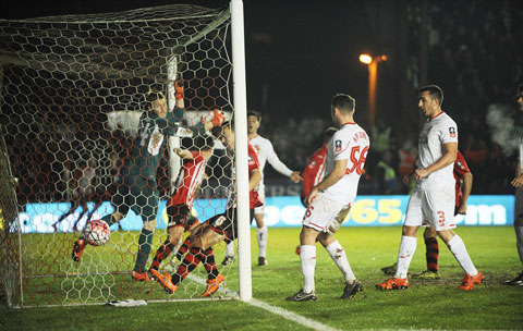 vong 3 fa cup liverpool bi doi hang 4 cam chan