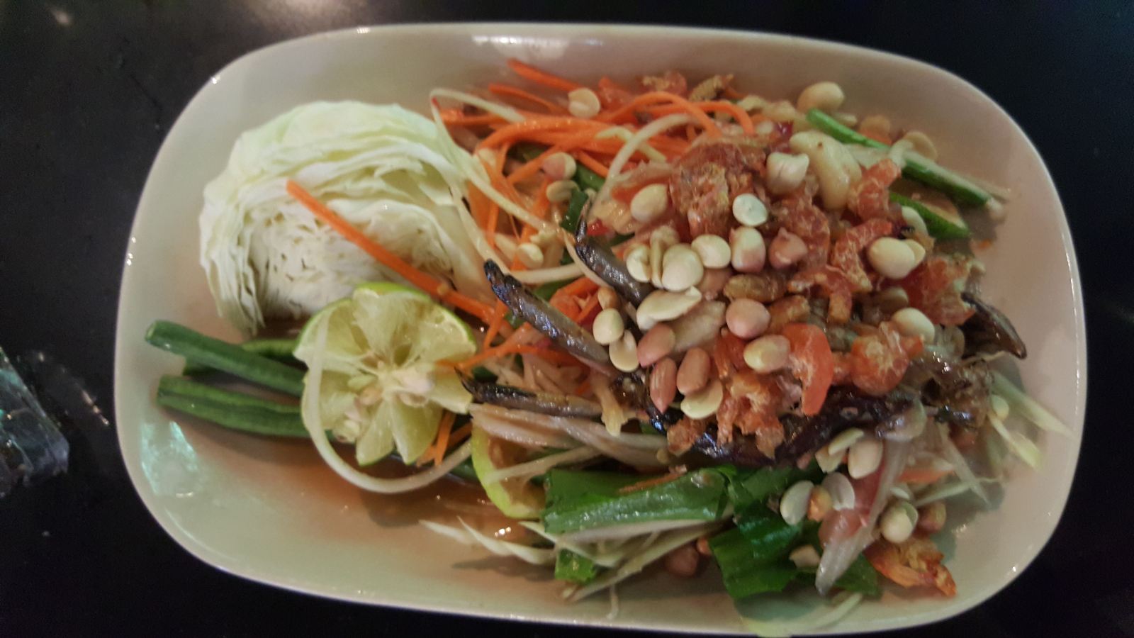 loai cua biet leo cay o khu dat vang nguyen hue