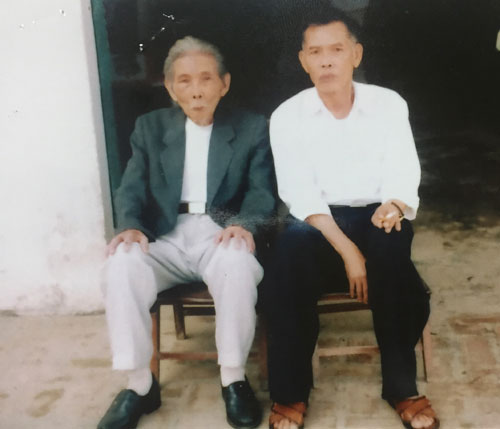 gia dinh ong trinh quang tuan tim anh trai trinh van nhi o thai lan