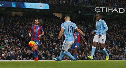 vong 22 premier league chelsea hoa may man man city thang dam 4 sao