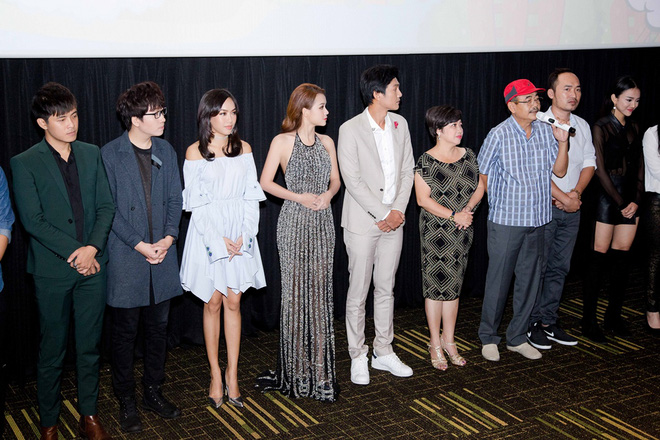 hot girl sam mac lai dam cua ky duyen an nguy di su kien