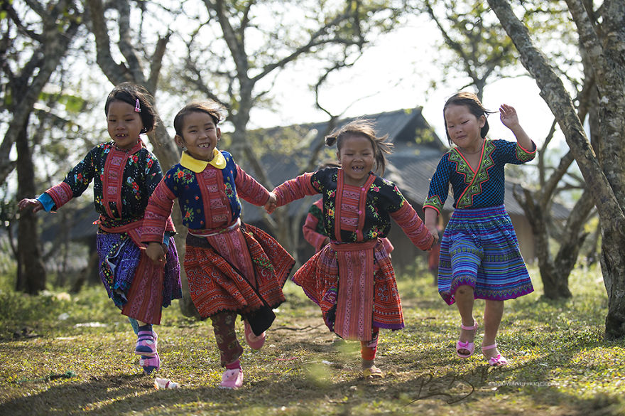 bo anh tuyet dep ve ngay tet cua dong bao dan toc hmong o moc chau