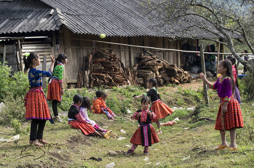 bo anh tuyet dep ve ngay tet cua dong bao dan toc hmong o moc chau