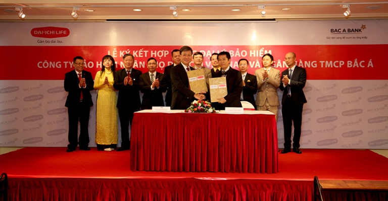 bac a bank bat tay dai ichi vn khach hang huong loi