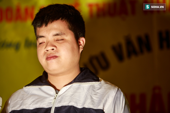 chang trai khiem thi hat cung my tam toi khong thich noi tieng no anh huong toi cuoc song cua toi