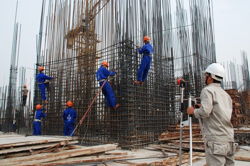 nguoi lao dong tren cong truong duoc bao hiem toi thieu 100 trieu dongnguoivu