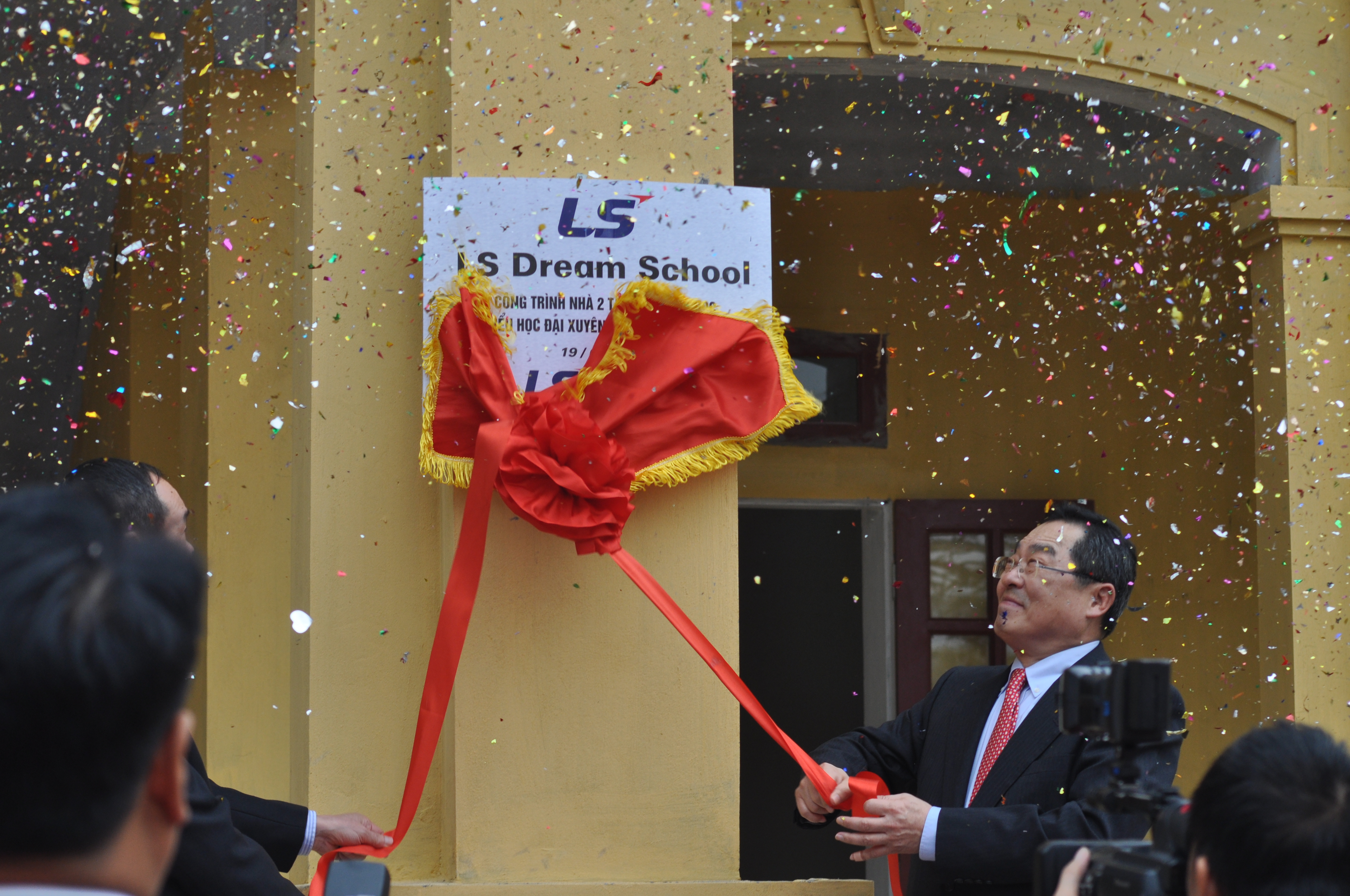 khanh thanh truong tieu hoc dai xuyen hai duong