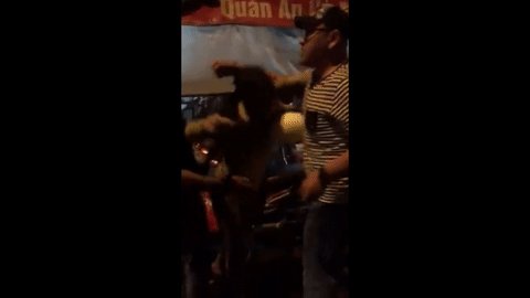 bat binh canh vu phu nam thanh nien day cho ong chong bai hoc