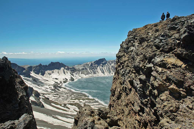 thuoc phim ve ngon nui linh thieng va cuoc song cua nguoi dan trieu tien duoi goc nhin my