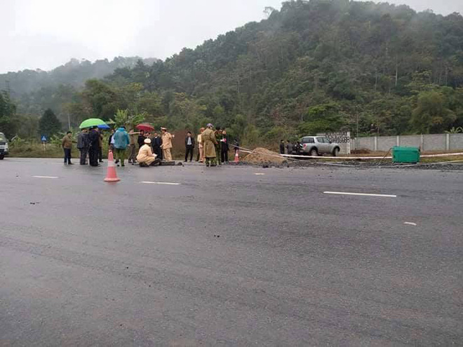 ha giang 5 cong nhan dang thi cong tren duong thi bi o to mat lai dam tu vong