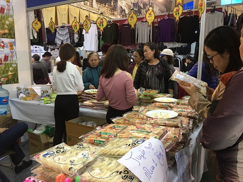 100 doanh nghiep tham gia hoi cho ban le hang thai lan 2018