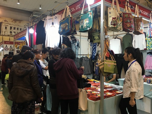 100 doanh nghiep tham gia hoi cho ban le hang thai lan 2018