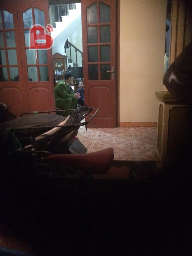 ha noi nam thanh nien treo co trong nha tro cua ban gai do mau thuan tinh cam