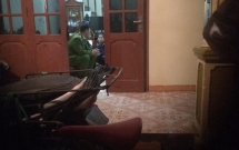 ha noi nam thanh nien treo co trong nha tro cua ban gai do mau thuan tinh cam