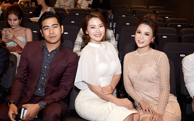 vo chong ngoc lan gay chu y voi hinh anh nhi nho truoc dam dong