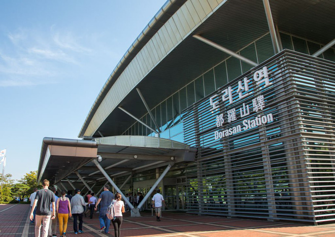 nhung hinh anh dac biet ve nha hoa binh noi kien tao uoc mo tren ban dao trieu tien