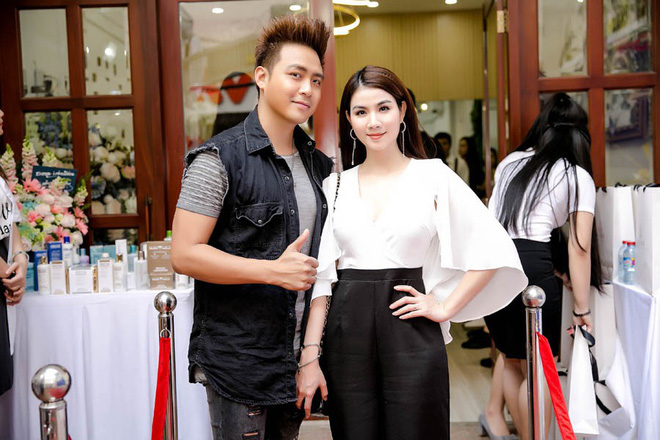 chong cu am tham gui hoa den chuc mung diep bao ngoc