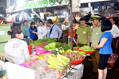 dam bao hang hoa phuc vu tet mau tuat 2018