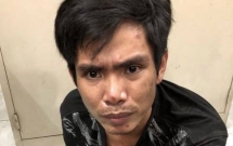 thanh nien can tay trinh sat hinh su vi bi truy duoi sau khi cuop tui xach cua co gai o sai gon