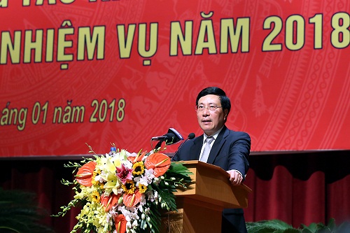 ngoai giao tiep tuc duy tri moi truong hoa binh nang cao the va luc dat nuoc