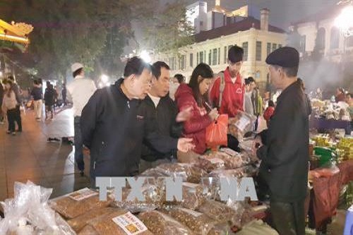khong gian van hoa nghe thuat dac sac cua mien hoa ban giua long ha noi