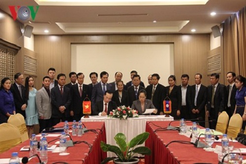 viet nam va lao ky thoa thuan ve du an xay dung toa nha quoc hoi lao