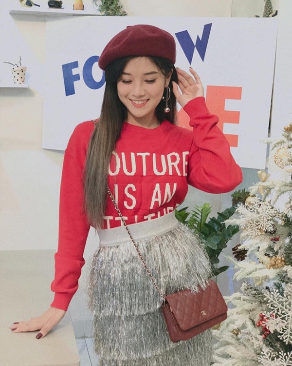 cuoc song giau co cua hoang yen chibi o tuoi 24