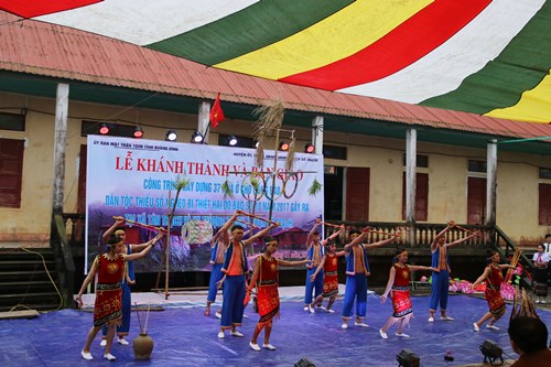 quang binh ban giao 37 ngoi nha cho 37 ho ngheo dong bao dan toc thieu so