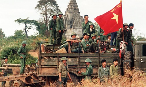 chi nhanh them mot chut luc luong truy kich cua quan doan 3 da tom song duoc mot thu linh khmer do