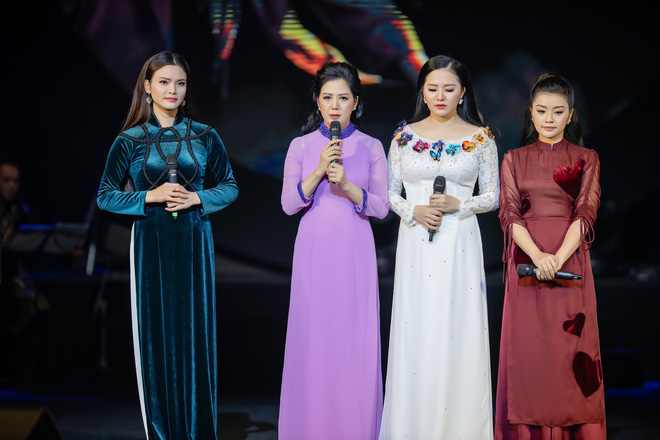 ca si thu phuong dinh hien anh lien tuc bat khoc khi chia se ve co nhac si an thuyen