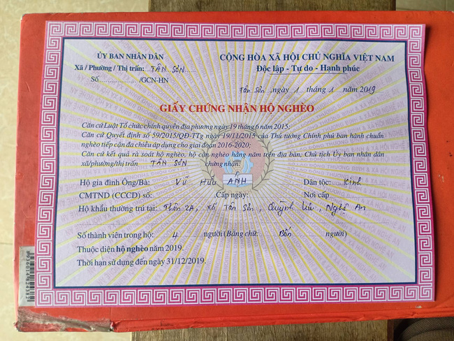 anh mat cau cuu cua be trai 8 thang song phu thuoc vao may tho neu ngung bop binh oxy con toi se ngung tho