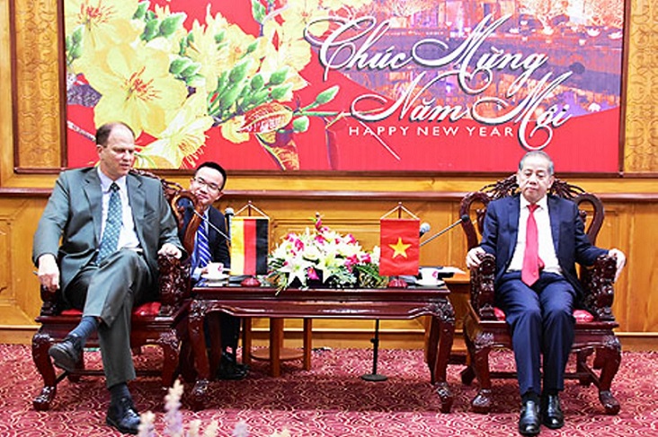 lanh dao tinh thua thien hue tiep va lam viec dai su cong hoa lien bang duc tai viet nam