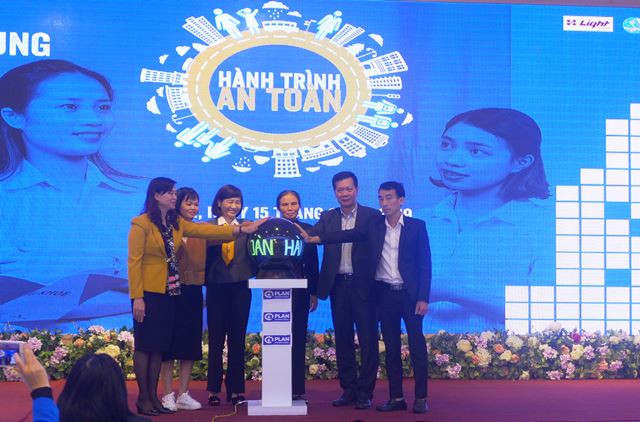 lan dau tien co ung dung di dong ket noi nu thanh nien di cu voi viec lam va nha tro an toan