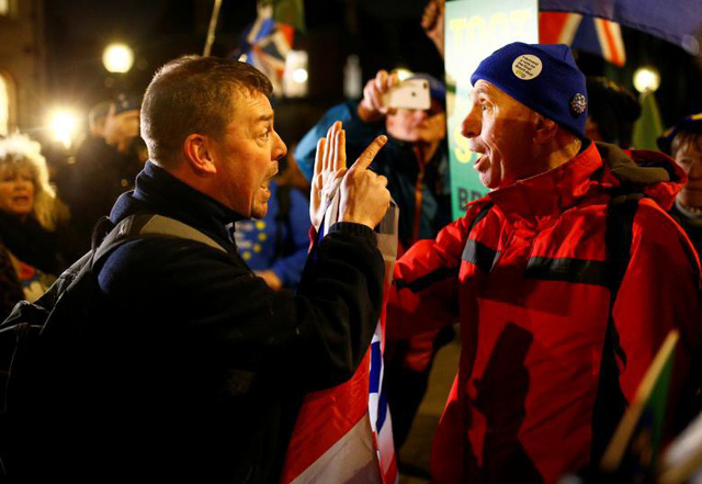 brexit ha vien anh bac thoa thuan thu tuong may chiu that bai nang ne