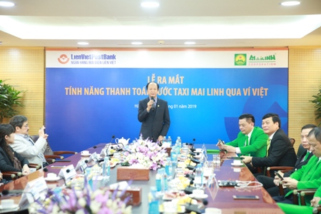 lienvietpostbank cung tap doan mai linh gop tay vao dich vu di taxi chi vi viet