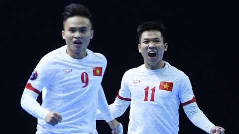 vui dap tajikistan 8 1 dt futsal viet nam vao tu ket
