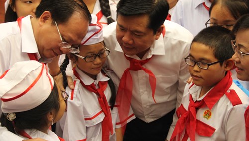 bi thu thang qua tai chung nay thi nam sau giam bao nhieu