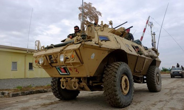 my lan dau cap xe boc thep cho luc luong chong is o syria