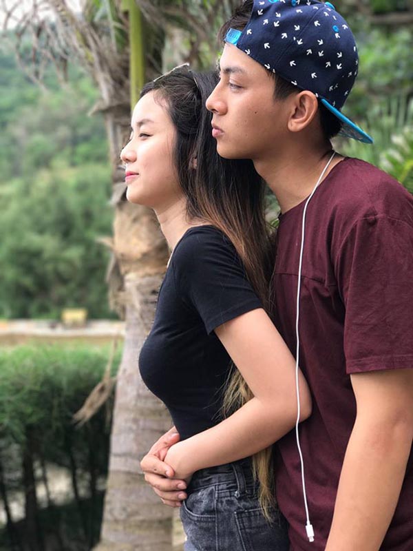 hinh anh gay chu y cua hoai lam va nguoi yeu sau khi cong khai tinh cam