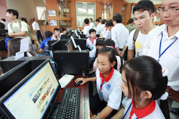 ap dung cong nghe thong tin vao hoat dong quan ly giao duc day va hoc