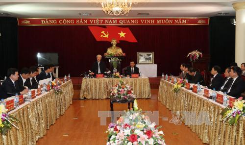 tong bi thu nguyen phu trong tham lam viec tai nam dinh