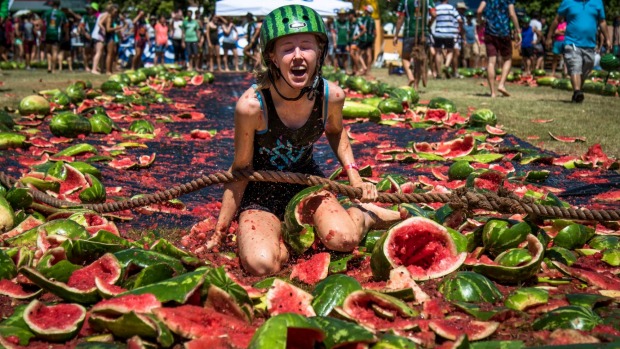 tran chien hon 20 tan dua hau doc dao tai austrulia