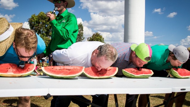 tran chien hon 20 tan dua hau doc dao tai austrulia