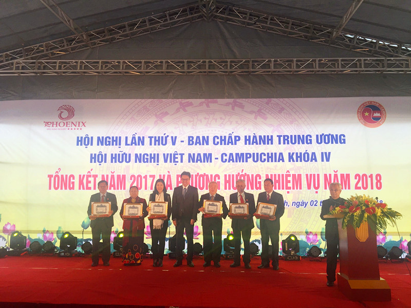 hoi huu nghi viet cam huong toi ky niem 40 nam ngay viet nam giup campuchia lat do che do diet chung pol pot